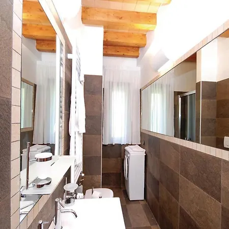 B4 Bilocale Iii Apartment *